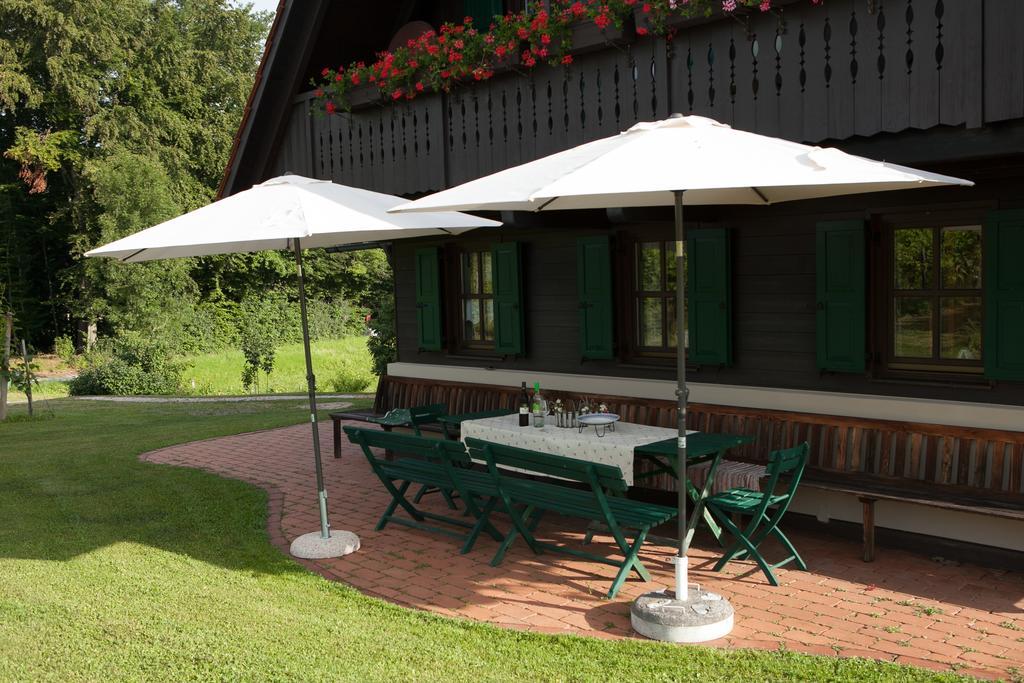 Ferienhaus Neubauer Spielfeld Zewnętrze zdjęcie