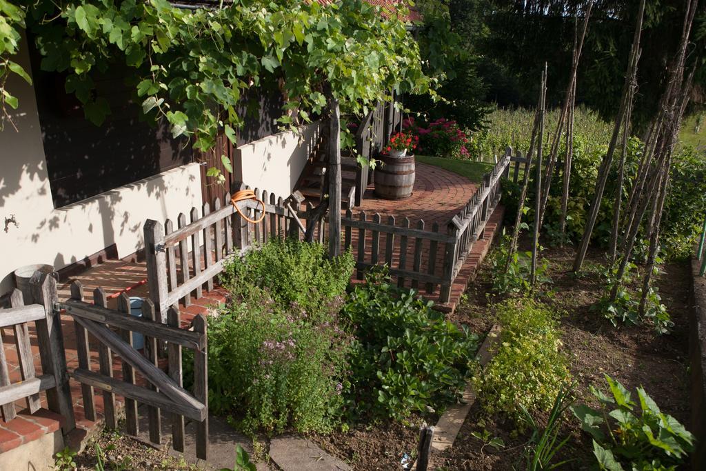 Ferienhaus Neubauer Spielfeld Zewnętrze zdjęcie